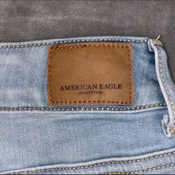 American Eagle Hi-Rise Short Shorts - Picture 5 of 6
